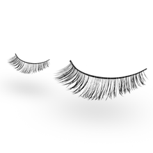 Load image into Gallery viewer, Our Absolute eyelash is our best lash for a beautiful lash with a fun and fluffy feel.  The lash provides the perfect amount of volume and length for an unforgettable look.
